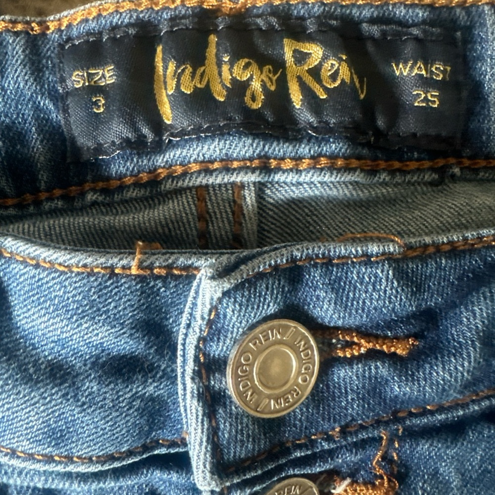 Women's Indigo Rein Distressed Skinny Jeans Button Fly Dark Wash Size 3/25 - Picture 3 of 4